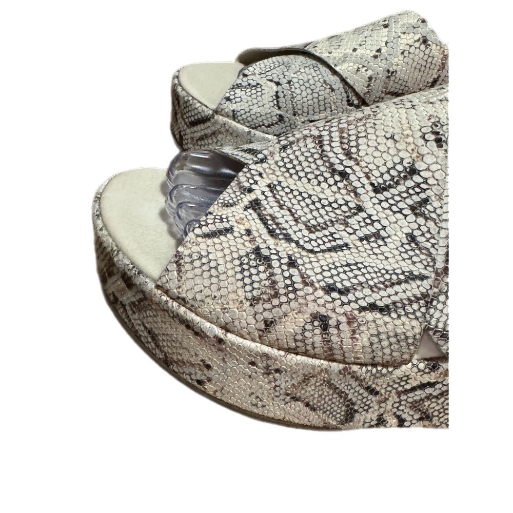 Matisse x Amuse Society Runaway Platform Sandals Womens 9 Neutral Snakeskin EX - Picture 6 of 11